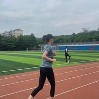 从1公里到全马：16年跑步进阶的心肺数据与科学法则