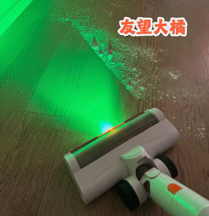 小狗手持式吸尘器