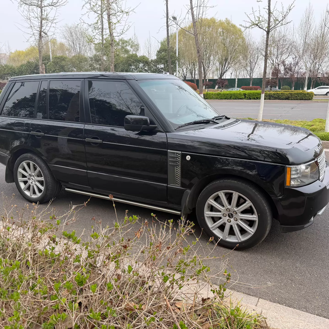 6万入手揽胜，配5.0T V8发动机，朋友直呼“修不起”