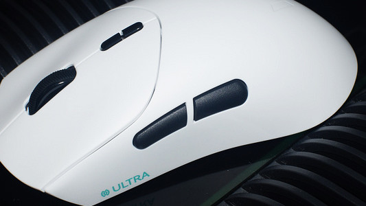 为大手玩家量身定制的顶级电竞装备 雷柏VT7 Ultra