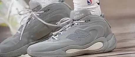 【NBA每日上脚】首位上脚P400的球员来了！口曼巴也是曼巴啊！