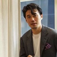 中年男人要少穿这4种油腻衣服，不是厅里厅气，就是大爷式老气！