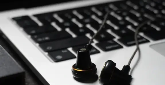 什么人适合用有线耳机？