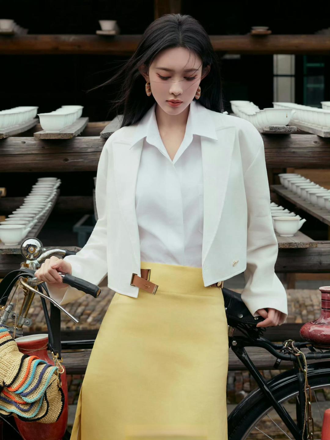 何与Fendi活动尽显贵公子范，与孟子义同框引爆《百花杀》期待