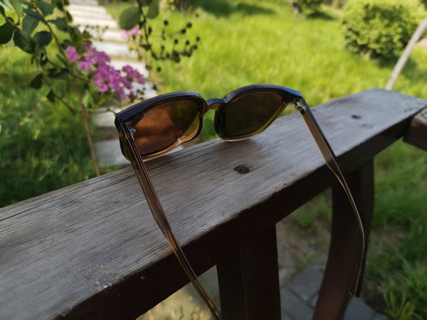 米家琥珀棕方框，素颜戴被追着要链接