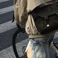 骑行风夹克：好看却难用的通勤外套