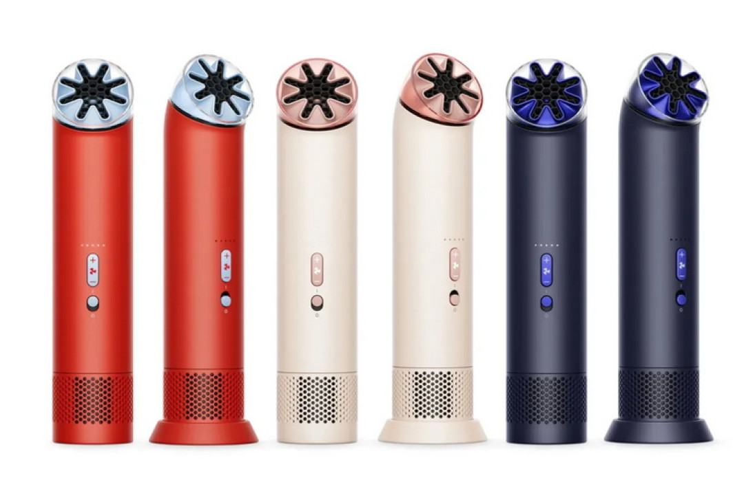 Dyson-HushJet-Mini-Cool-Press-Image.JPG