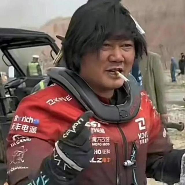 张雪公开力荐豪爵踏板！摩托圈炸锅：自家车未出，先给友商 带货