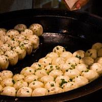 上海生煎包全流程制作指南：从调馅到煎制的核心技法