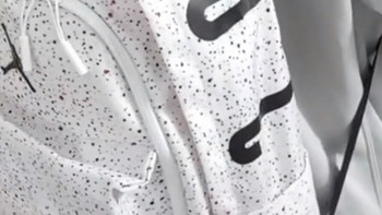 🎒 NIKE AJ【满天星】双肩包：背上浩瀚星空，装满无畏青春