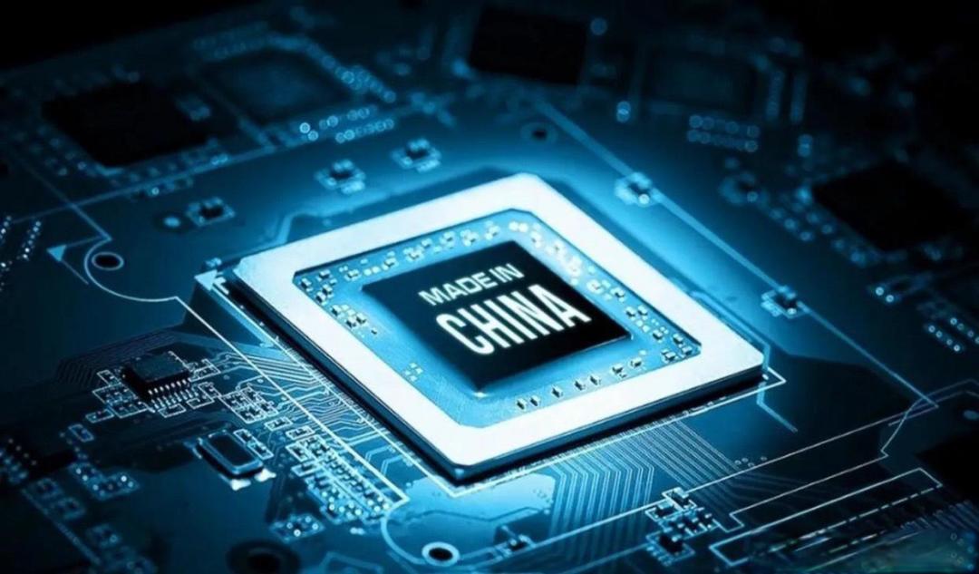 AI抢光内存惹的祸:SSD价格暴涨4倍,2TB固态卖649美元