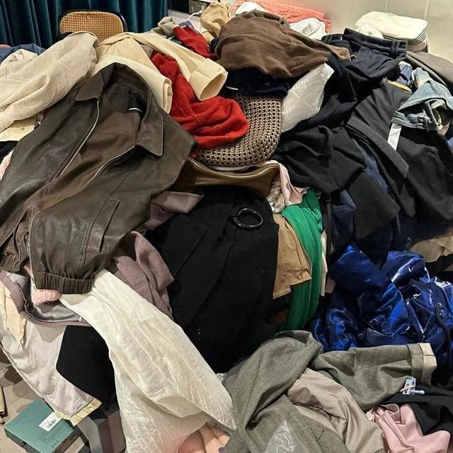 旧衣物改造实用手册：10种家居场景下的DIY方案