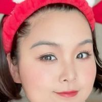 来～看一下我便宜好用的化妆品