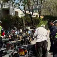 电动车、三轮车、摩托车上路“4严查”全面启动！多地交警已上路