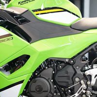 川崎中国官宣Ninja 500进口跑车全国统一售价3.68万元，有效期至2026年6月30日