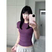 夏天要来啦！衣柜里的 “C位之神” — 魔西女王紫色正肩短袖T恤