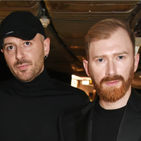 2026春夏解构主义加速大众化：ZARA、Sacai推日常化解构单品，相关话题视频播放量激增210%