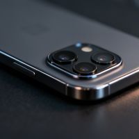 八千块手机的专业模式，可能还不如千元机的自动算法靠谱