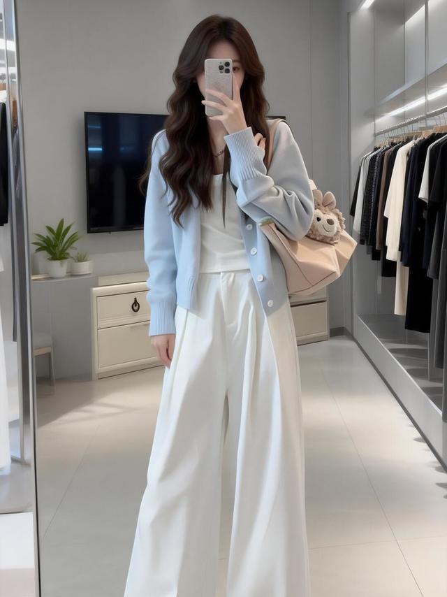 开春第一件温柔挂穿搭｜被问爆的浅蓝针织