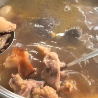 只开晚市，下午3点食客已排满半条街！街坊：能不能吃上全看缘分