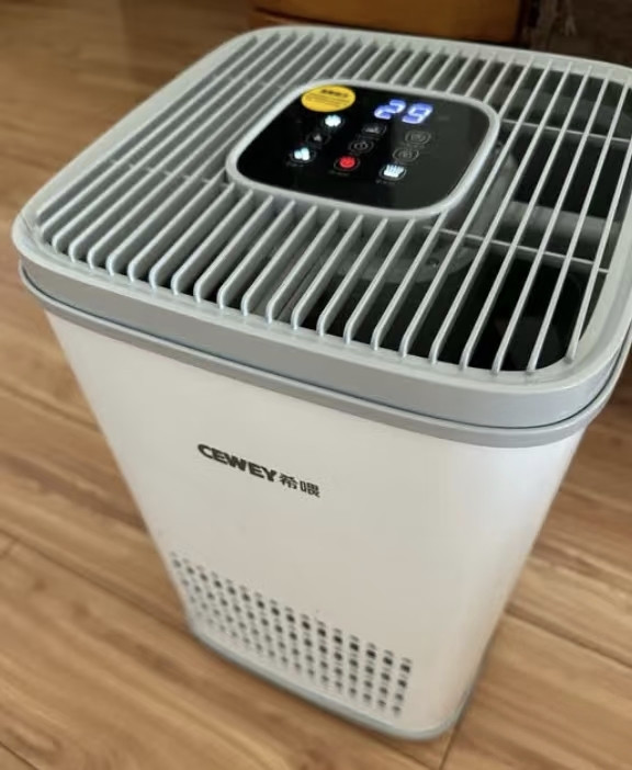 自从养了猫，这款希喂CEWEY FreAir Lite宠物空气净化器帮了大忙