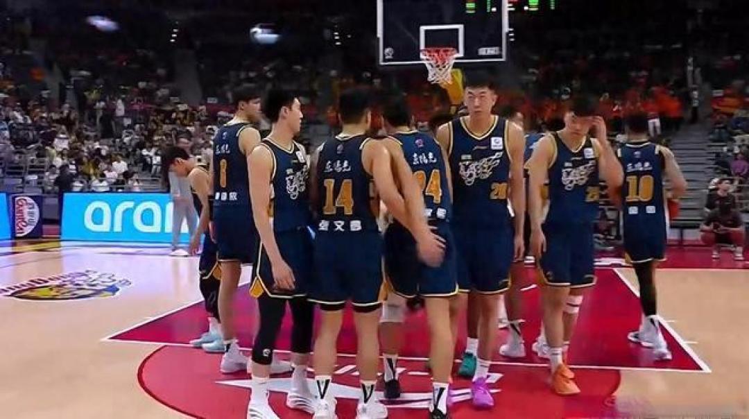 团队篮球完胜！广东5人得分上双，主场33分大胜吉林队
