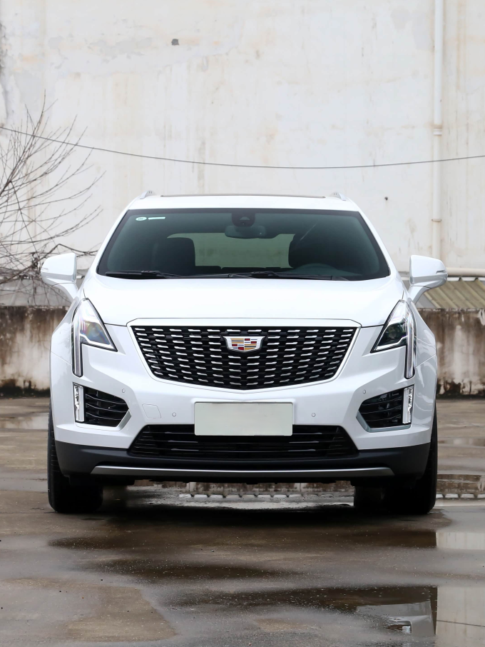 凯迪拉克中型SUV