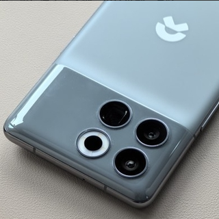 蔚来 NIO Phone ： 顶配仅 1400 元，昔日  “车机钥匙” 真香？