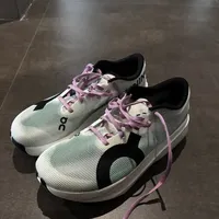 聊聊昂跑的这双竞速系列Cloudboom Volt👟