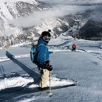 新手第一年别急着买板：租比买更聪明，三件核心装备配对才决定滑行体验