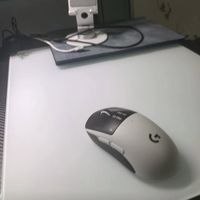 罗技GPW5雪豹核心体验：驱动调试、脚贴与重量重心实测