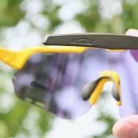 骑行路上的好伴侣！迈极炫MP003CB炫彩变色骑行眼镜体验