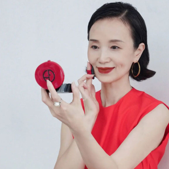 中国大妈常见的6种“油腻发型”，显老土气没品味，快看是你吗？