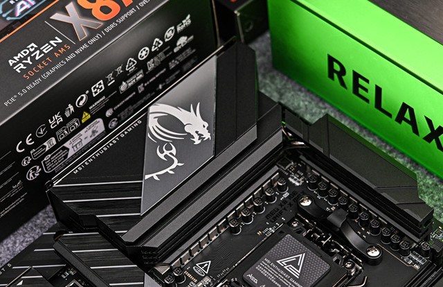 专为极限超频而生——微星 MEG X870E UNIFY X MAX 暗影开箱简测