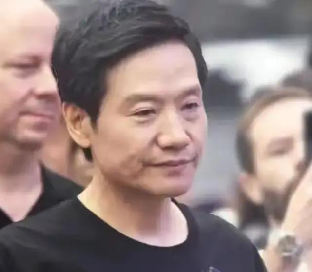 造车神话破灭：小米汽车销量骤降背后，凭什么自救？