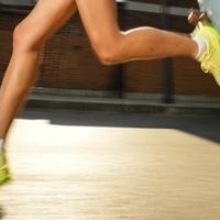 跑鞋到底买贵的还是便宜的？价格 vs 性能全解析