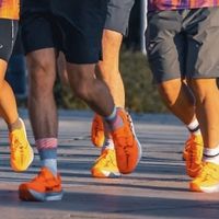 国产跑鞋 vs 国际品牌：性能差距到底有多大？