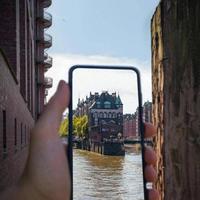 手机拍远景越拉越糊？关键在于变焦方式的误区