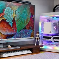 装清爽的白色海景房主机，试试5070+DLSS4.5能否玩爽4k分辨率游戏
