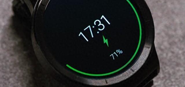 智能手表为何不用Type-C直充？技术权衡与行业现状解析