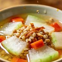 四道祛湿疏肝食谱详解：陈皮茯苓汤、郁金香附山药、赤小豆芡实粥、藿香佩兰排骨