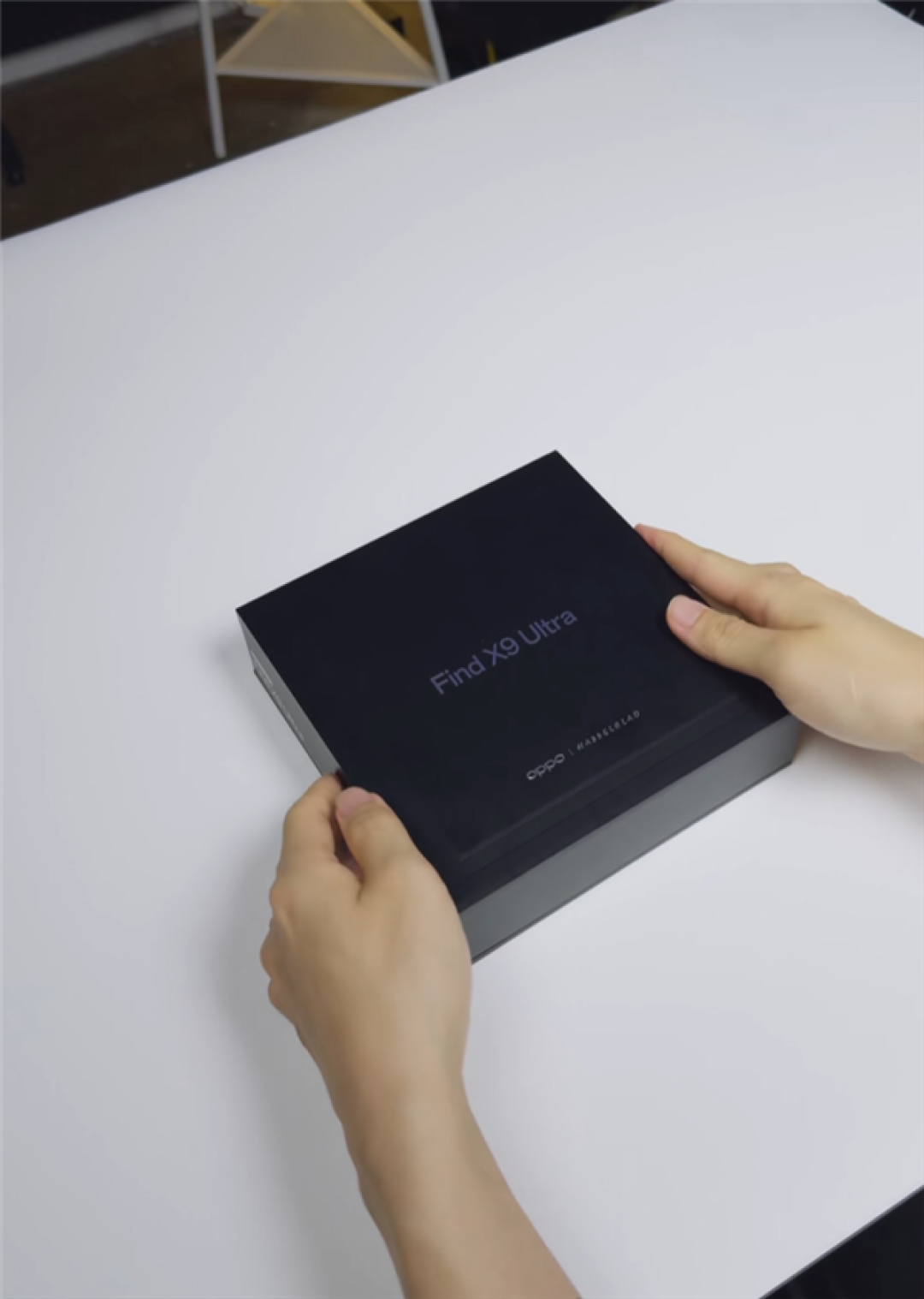 OPPO Find X9 Ultra哈苏专业影像配件套装开箱 仪式感拉满