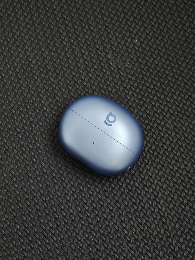 倍思蓝牙耳机
