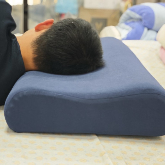霍觉深睡枕测评：98.3%贴合+6年抗衰减真正护颈养肩的睡眠黑科技
