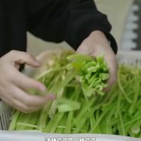 芹菜用不用焯水？