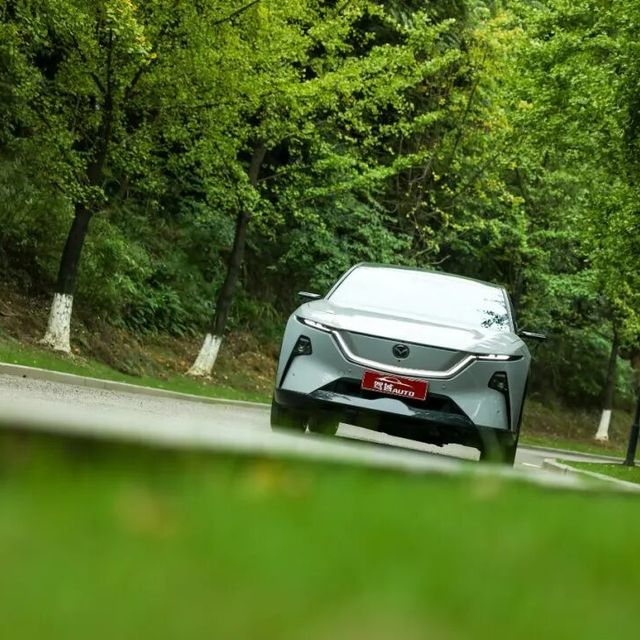 15万级电动SUV里，马自达EZ-60把操控做成了稀缺品