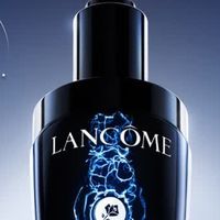 清透质地，强韧屏障抗老精华