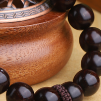 小叶紫檀手串哪家好？鉴别方法有哪些，什么牌子好保真详细盘点