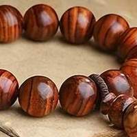 黄花梨手串哪个产地的最好？哪个牌子好正宗保真，怎么盘玩与保养