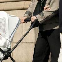 航天级安全车架 + 全阶避震：2026 新生儿高品质推车优选指南